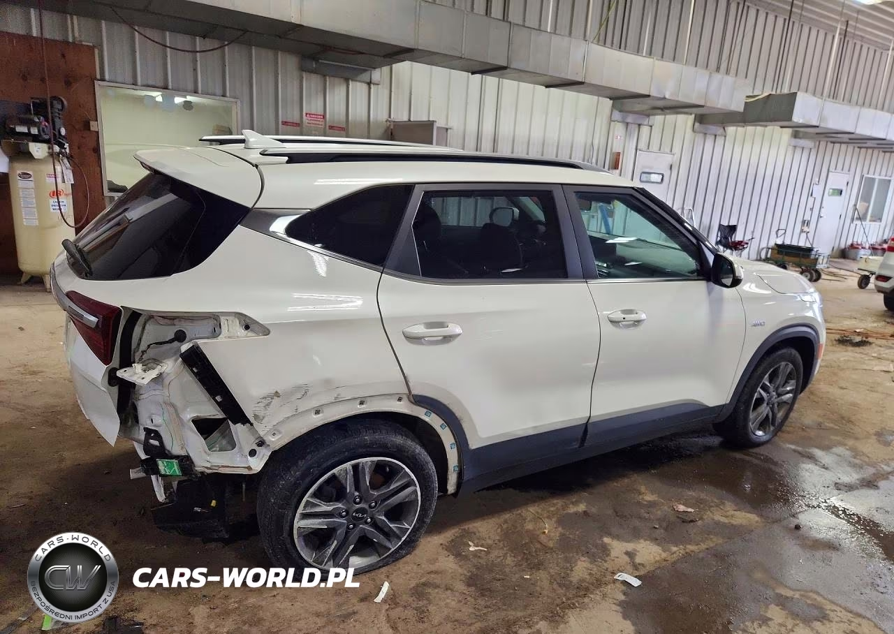 2023 Kia Seltos S VIN:KNDEUCAA9P7427200 - 3
