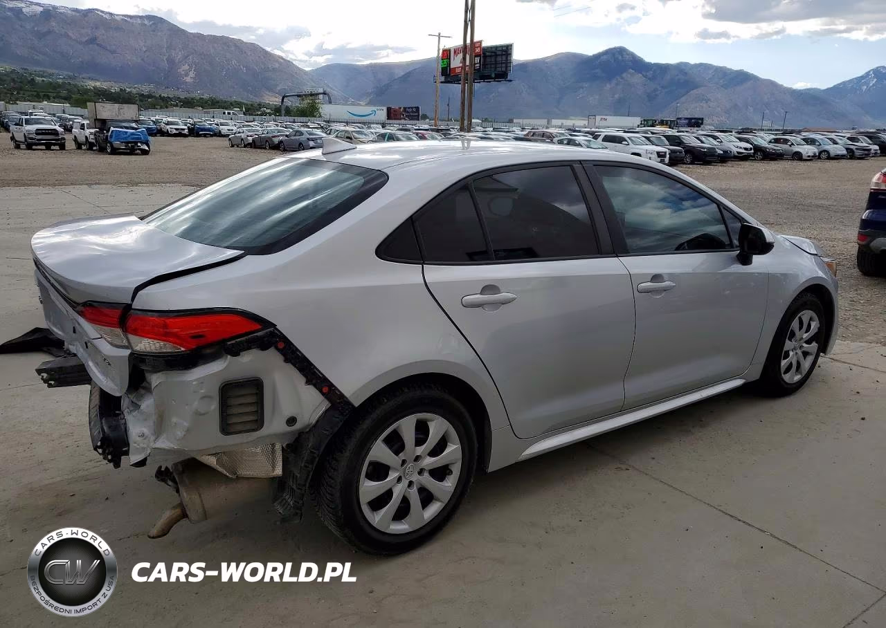 2022 Toyota Corolla Le VIN:5YFEPMAE3NP272915 - 3