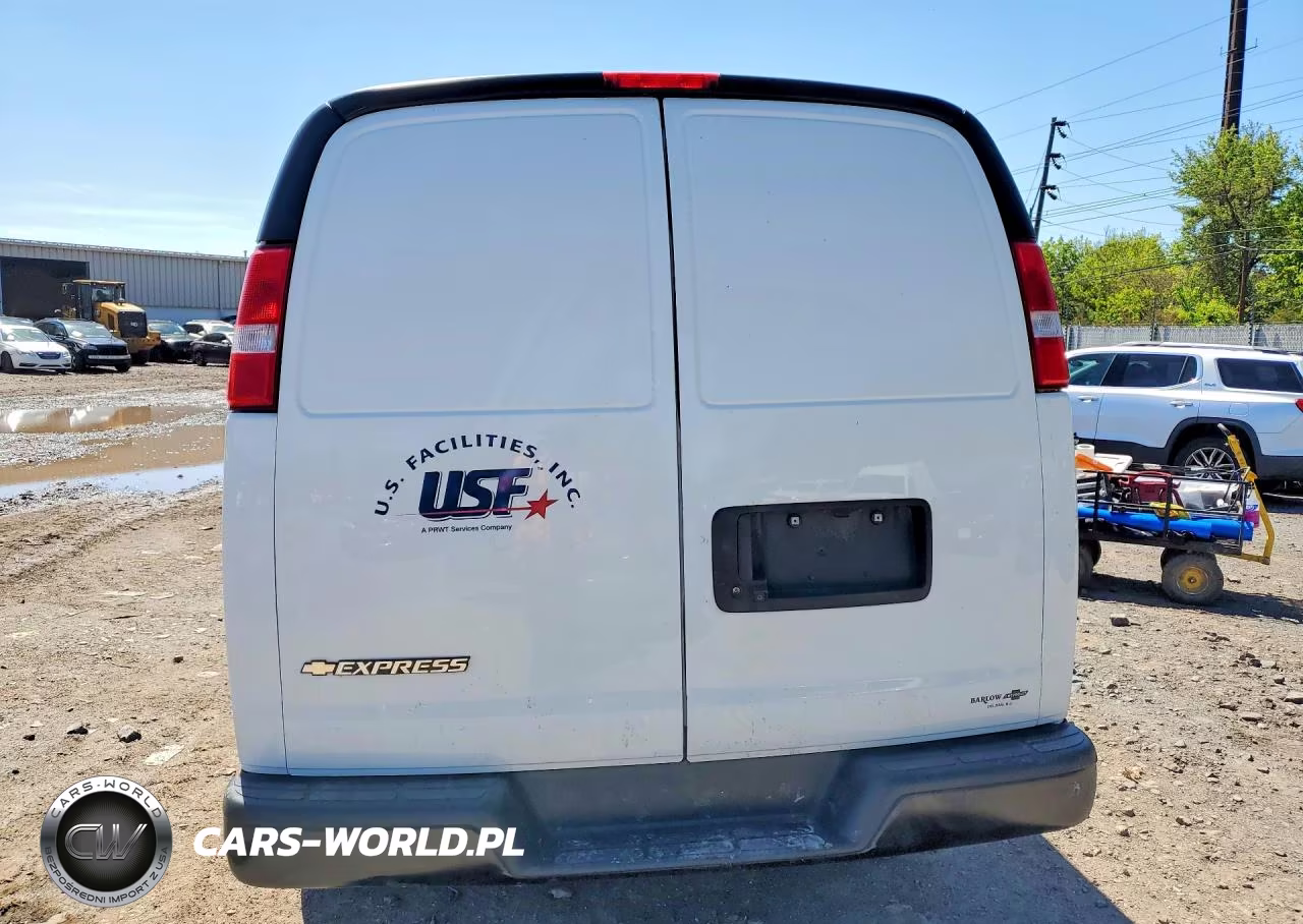 2023 Chevrolet Express G2500 VIN:1GCWGAFP1P1103464 - 6