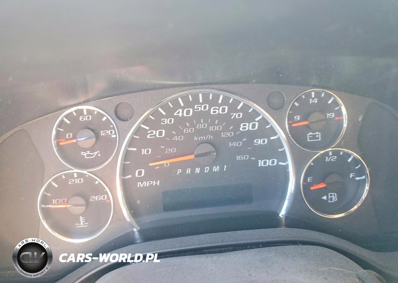 2023 Chevrolet Express G2500 VIN:1GCWGAFP1P1103464 - 9