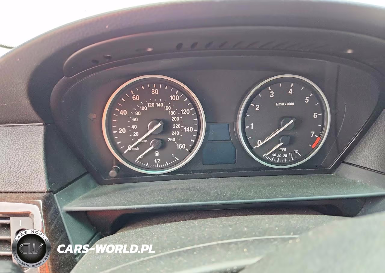 2008 BMW 535 Xi VIN:WBANV93528CZ65484 - 9