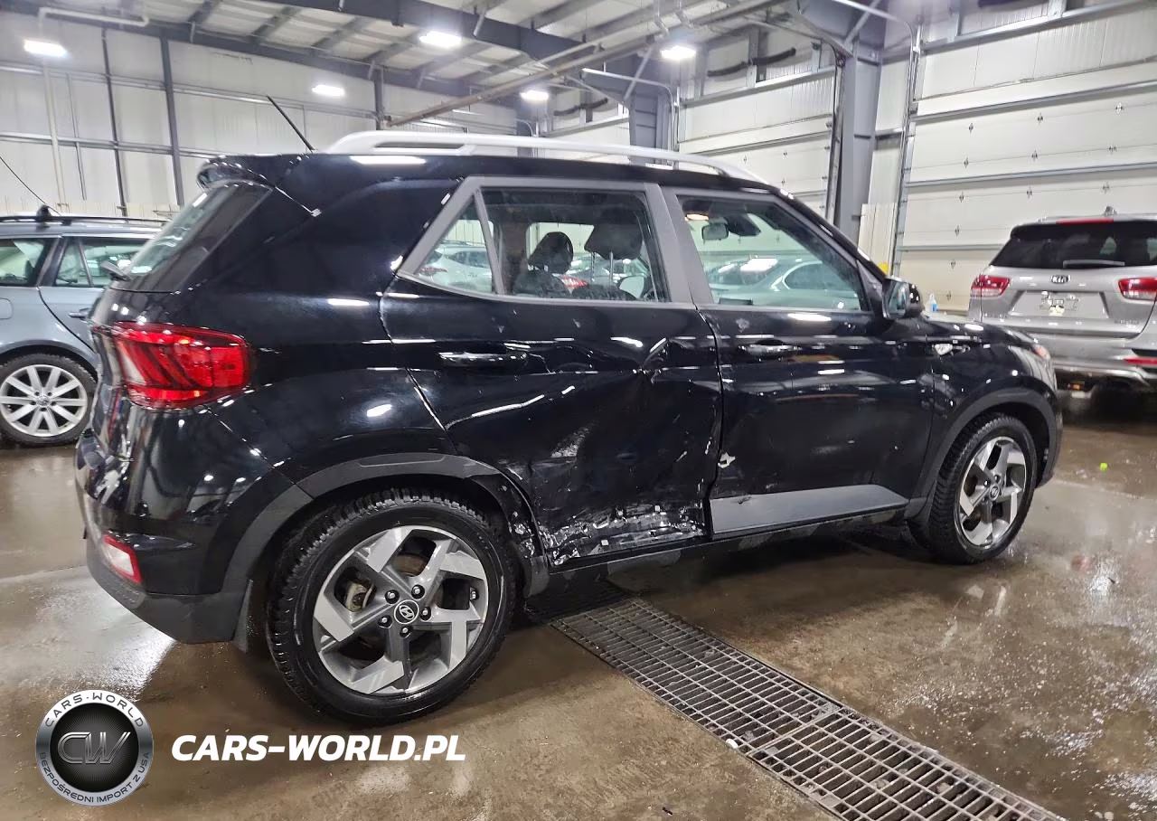 2023 Hyundai Venue Sel VIN:KMHRC8A30PU231551 - 3
