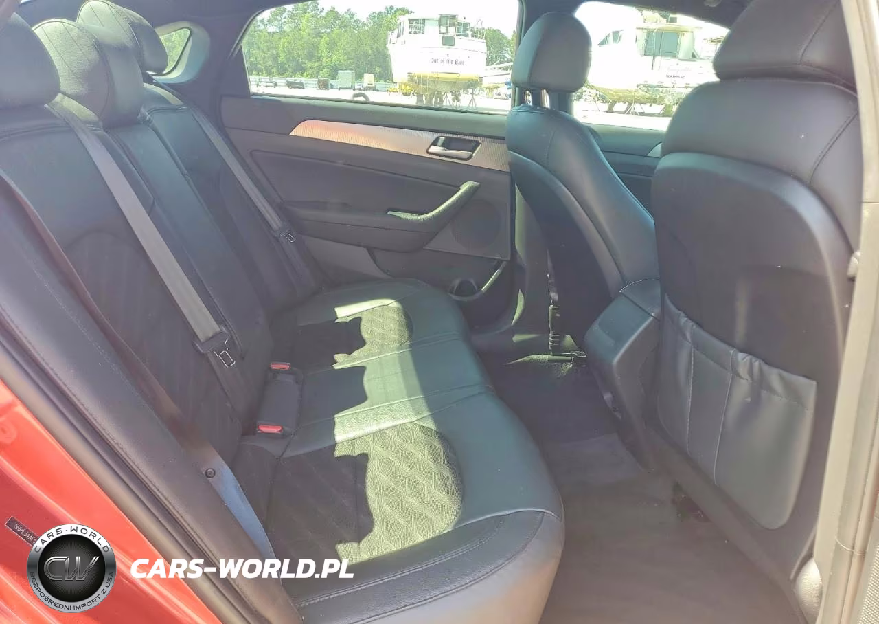 2018 Hyundai Sonata Sport VIN:5NPE34AF5JH682580 - 10