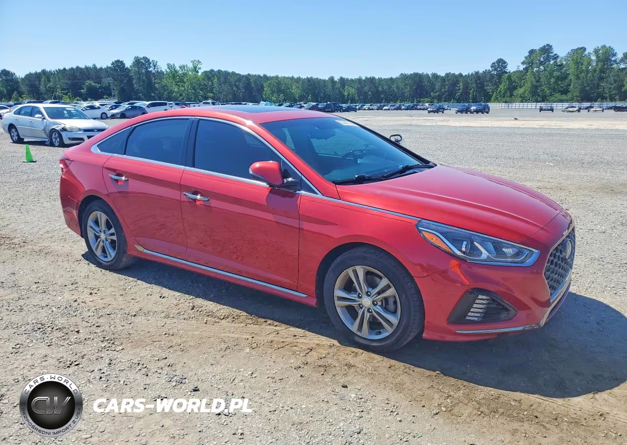 2018 Hyundai Sonata Sport VIN:5NPE34AF5JH682580 - 4