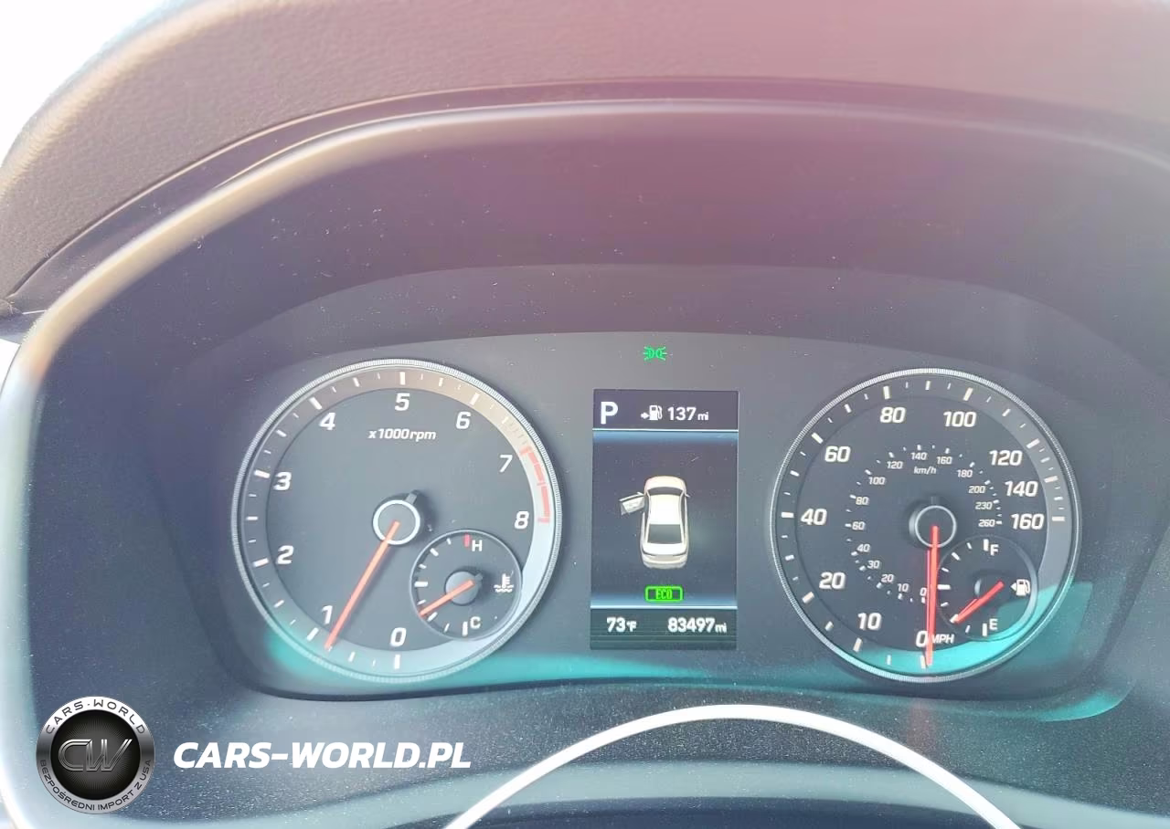 2018 Hyundai Sonata Sport VIN:5NPE34AF5JH682580 - 9