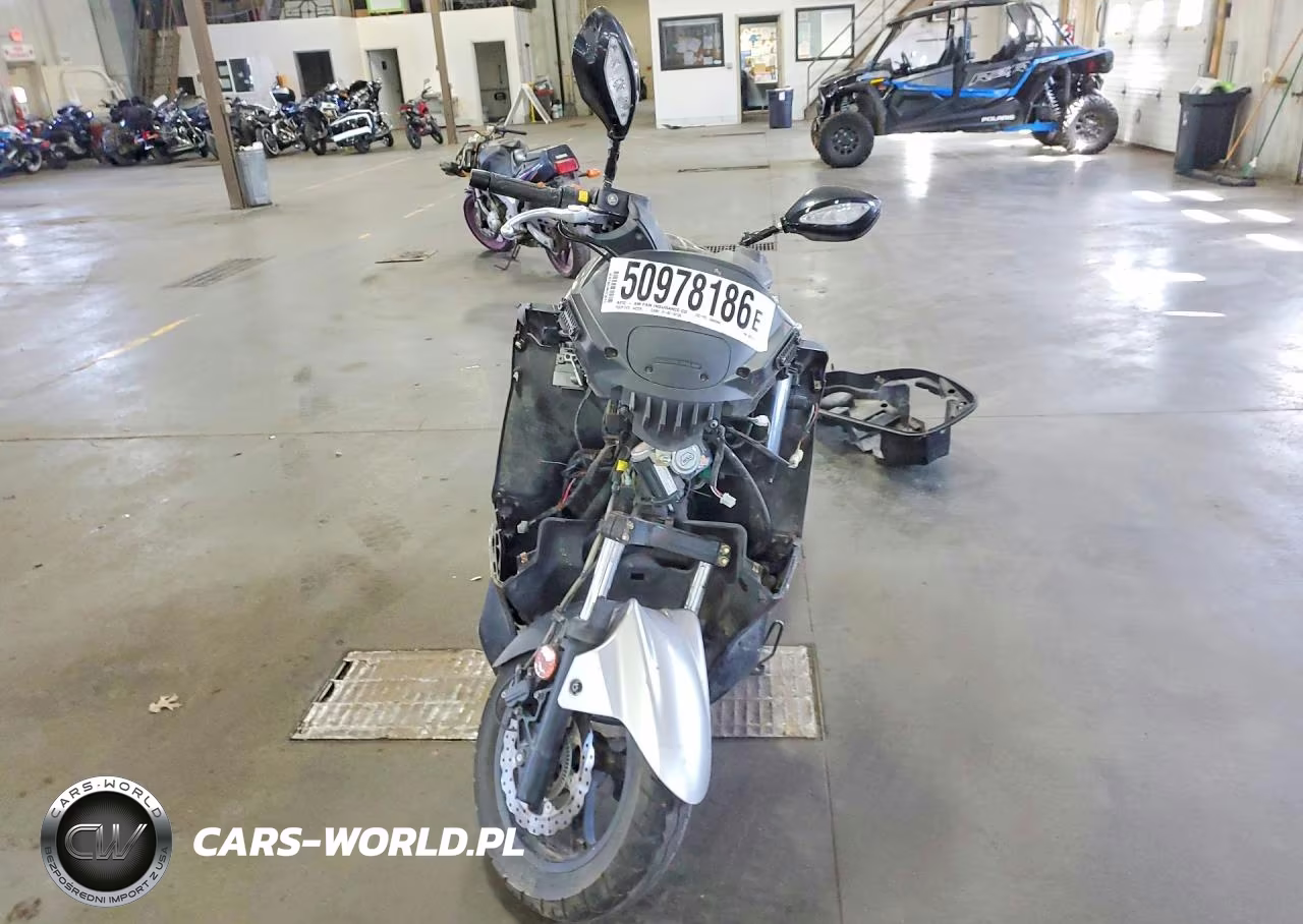 2012 Kymco Usa Inc Downtown 300I VIN:RFBV2M280CB420170 - 2