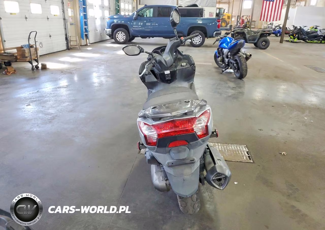 2012 Kymco Usa Inc Downtown 300I VIN:RFBV2M280CB420170 - 4