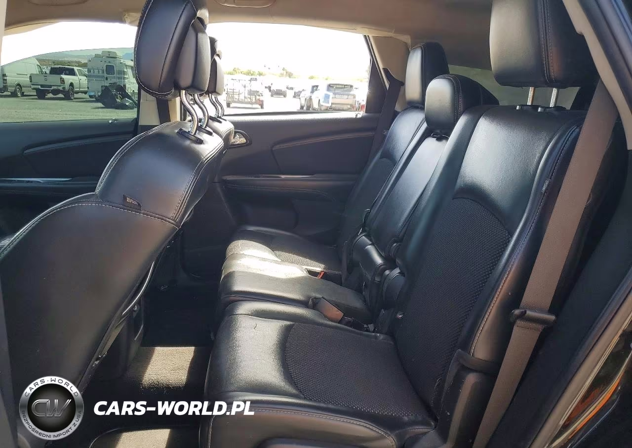 2018 Dodge Journey Crossroad VIN:3C4PDCGG6JT409034 - 11