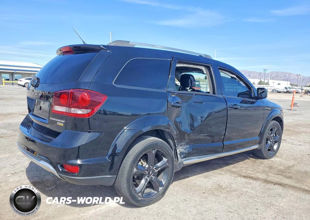 2018 Dodge Journey Crossroad VIN:3C4PDCGG6JT409034 - 3