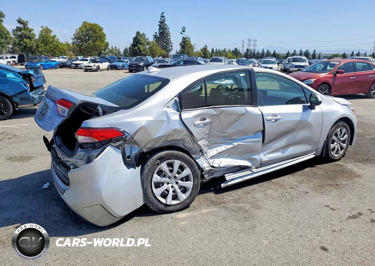 2024 Toyota Corolla Hybrid Le VIN:JTDBCMFE2R3058276 - 3