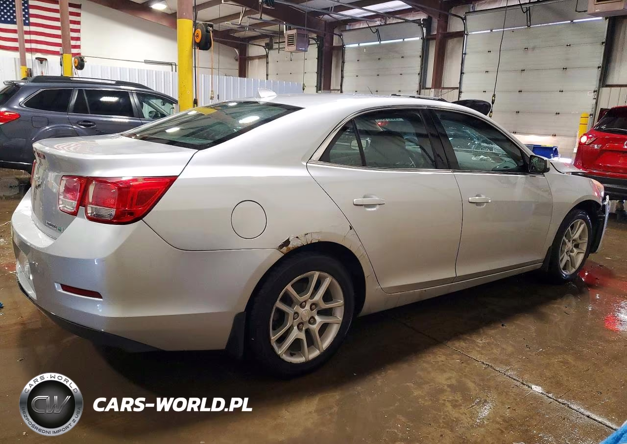 2013 Chevrolet Malibu 1Lt VIN:1G11D5RR6DF108657 - 3