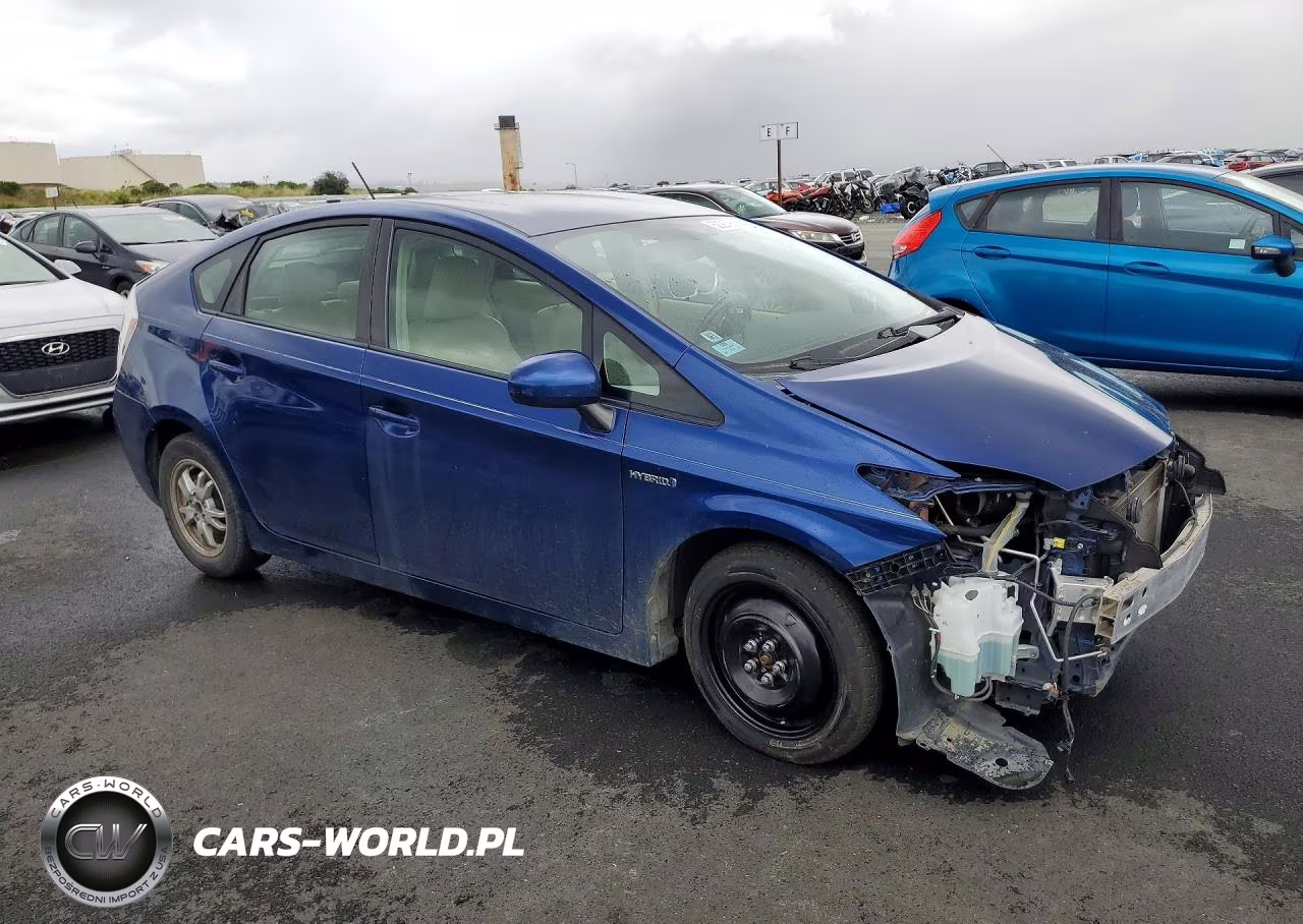 2011 Toyota Prius Four VIN:JTDKN3DU4B0314486 - 4
