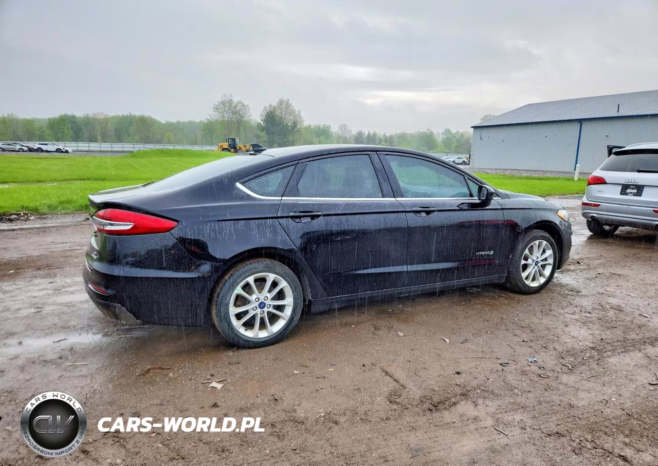 2019 Ford Fusion Se VIN:3FA6P0LU3KR286133 - 3