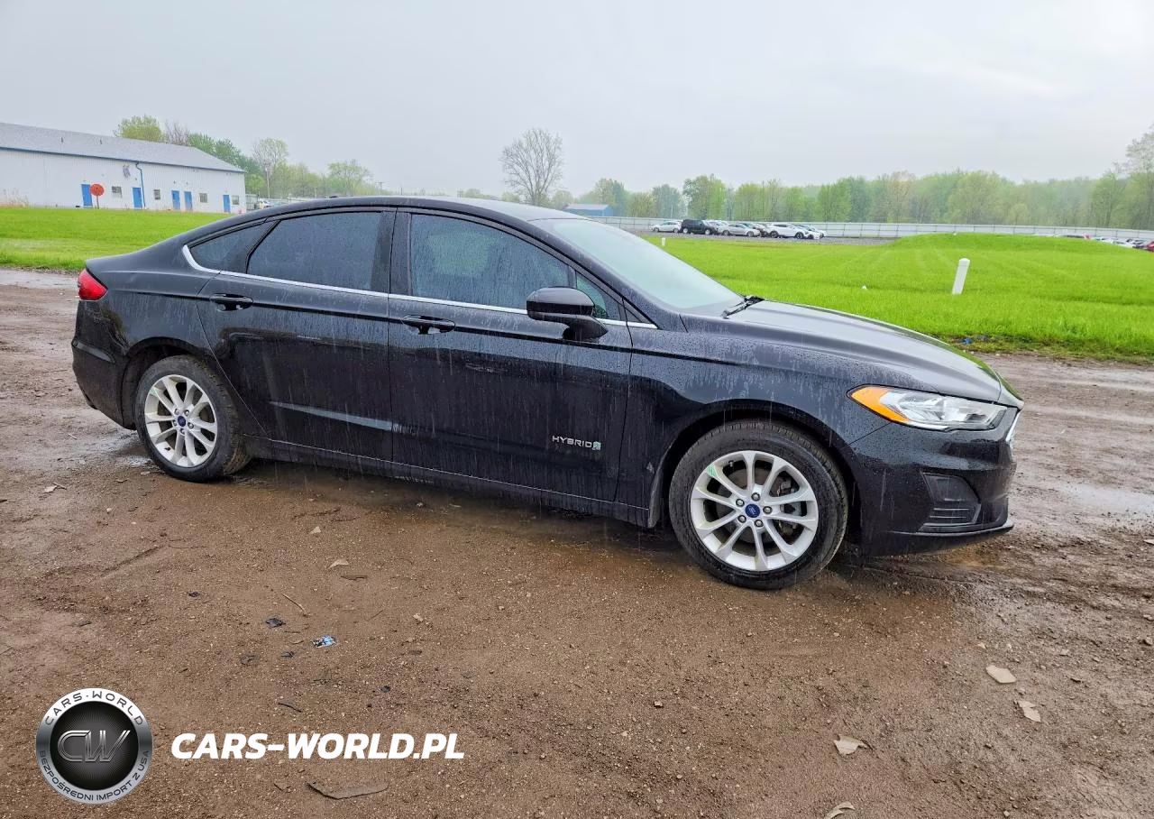 2019 Ford Fusion Se VIN:3FA6P0LU3KR286133 - 4