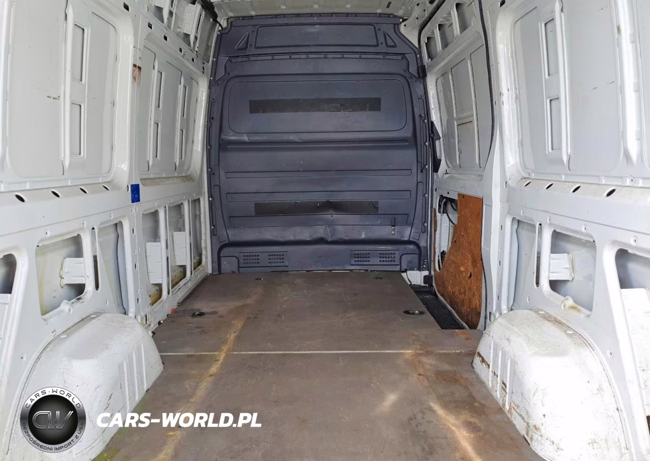 2018 Mercedes Benz Sprinter 2500 Delivery Van VIN:WD3PE7CD0JP614332 - 10