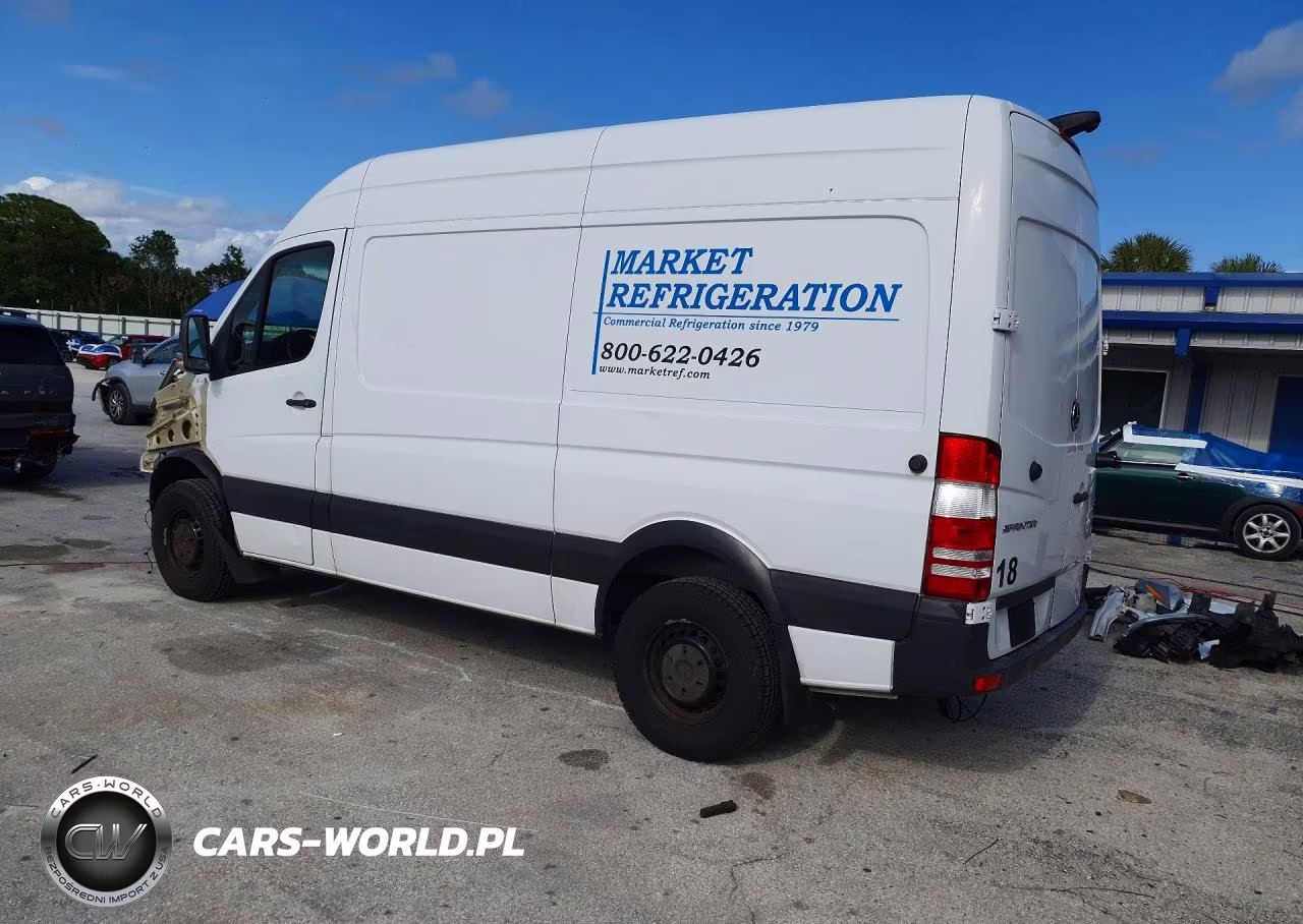 2018 Mercedes Benz Sprinter 2500 Delivery Van VIN:WD3PE7CD0JP614332 - 2