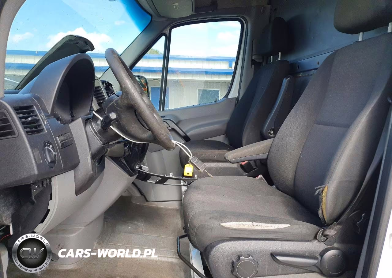 2018 Mercedes Benz Sprinter 2500 Delivery Van VIN:WD3PE7CD0JP614332 - 7