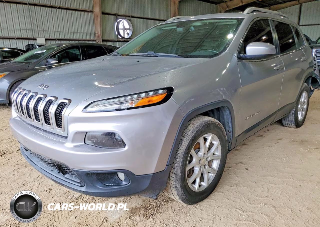 2016 Jeep Cherokee Latitude – zdjęcie 1 z 12
