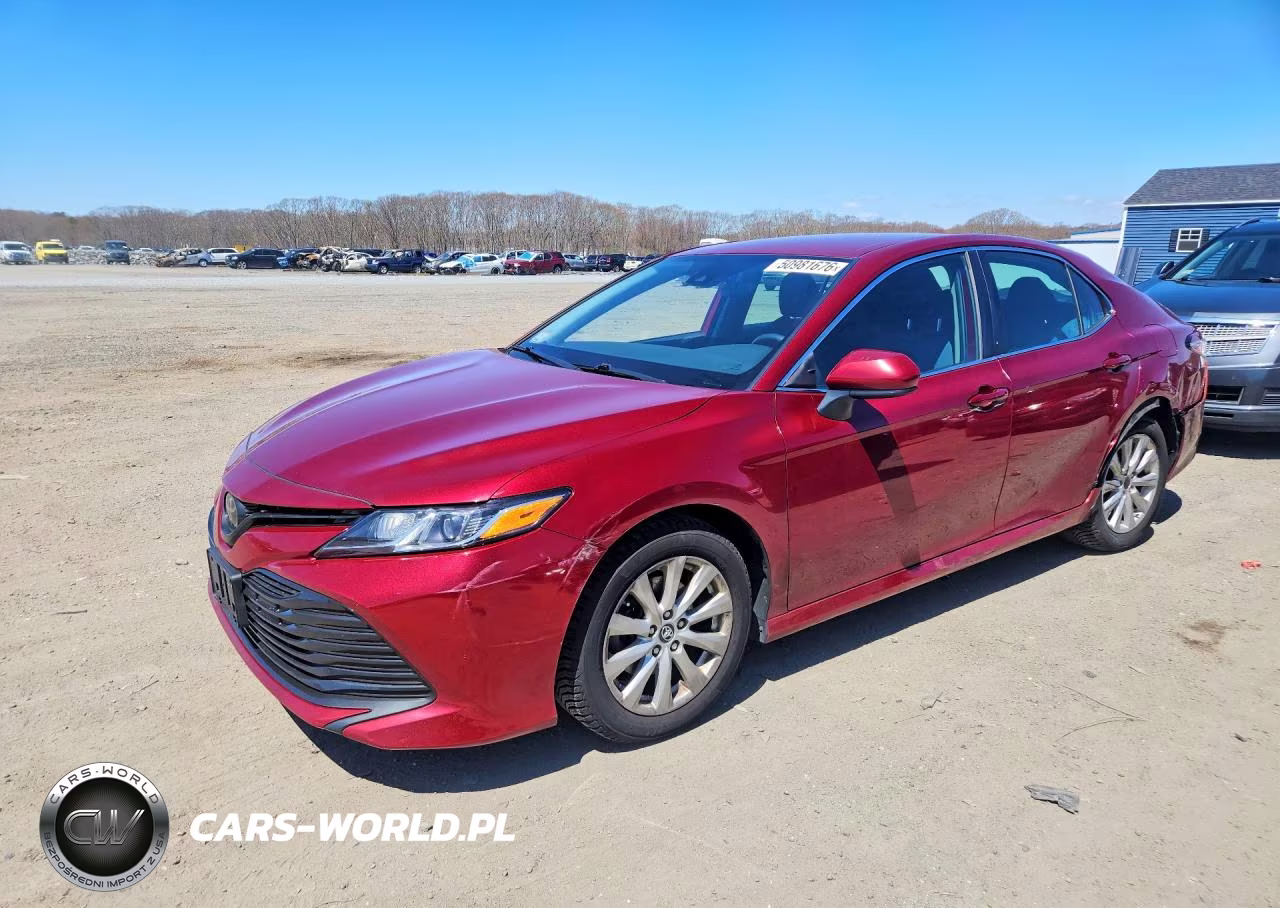 2019 Toyota Camry Le – zdjęcie 1 z 12