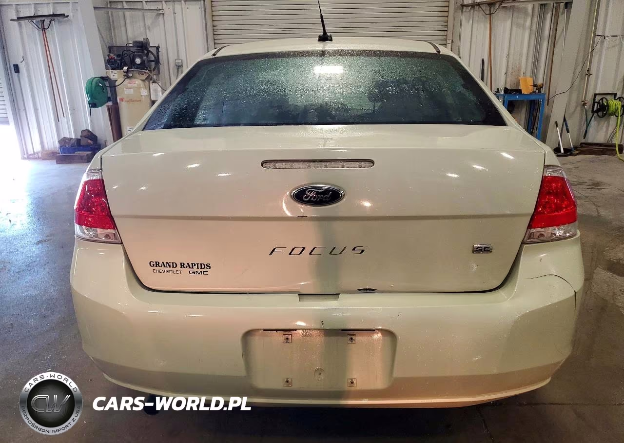 2010 Ford Focus Se VIN:1FAHP3FN7AW115931 - 6