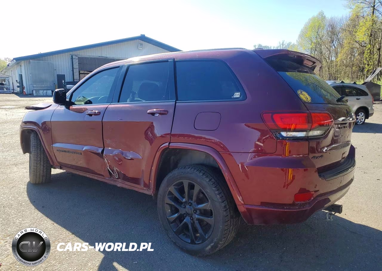 2017 Jeep Grand Cherokee Laredo VIN:1C4RJFAG8HC932749 - 2