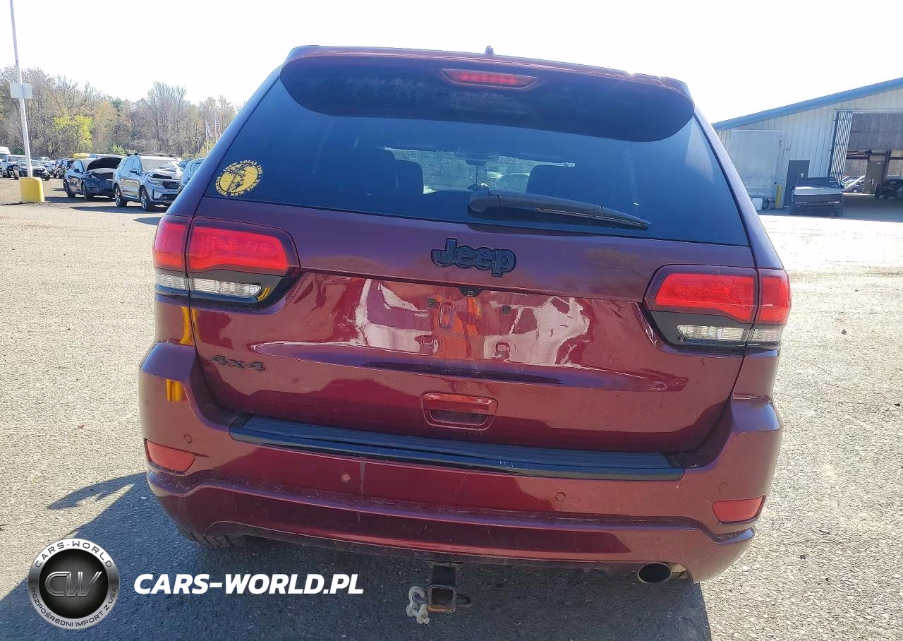 2017 Jeep Grand Cherokee Laredo VIN:1C4RJFAG8HC932749 - 6