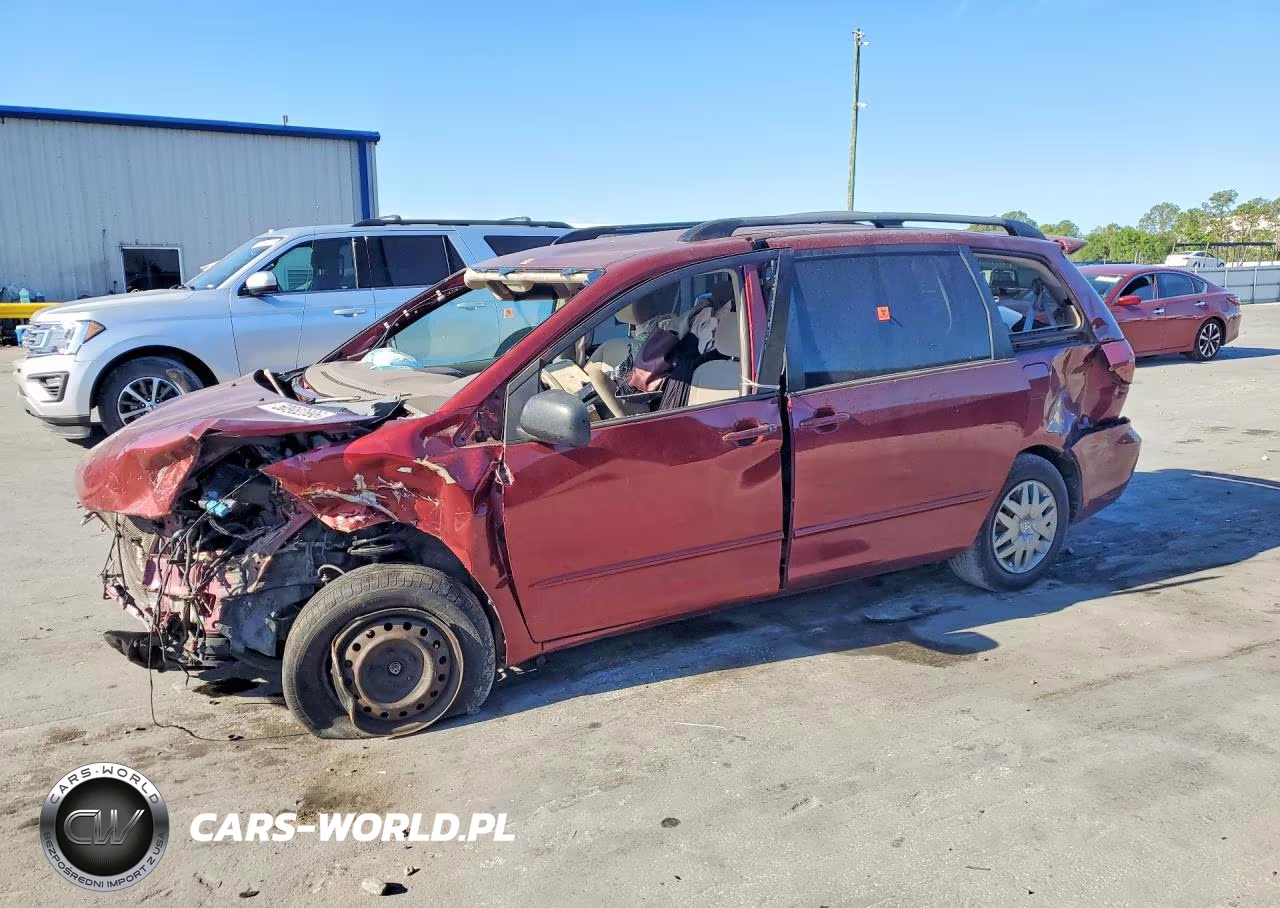 2005 Toyota Sienna Le 7 Passenger