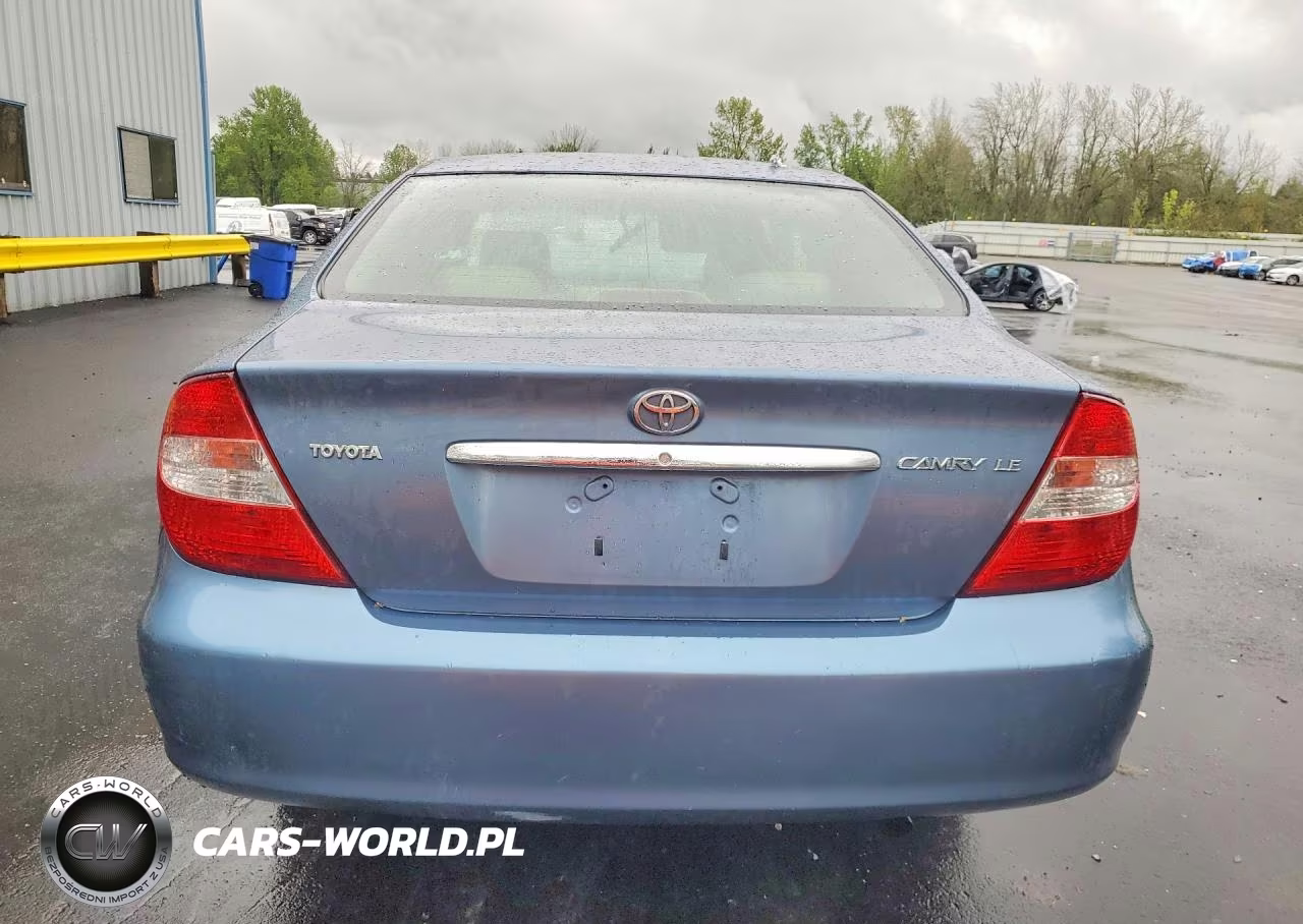 2004 Toyota Camry Le VIN:JTDBE32KX40262382 - 6