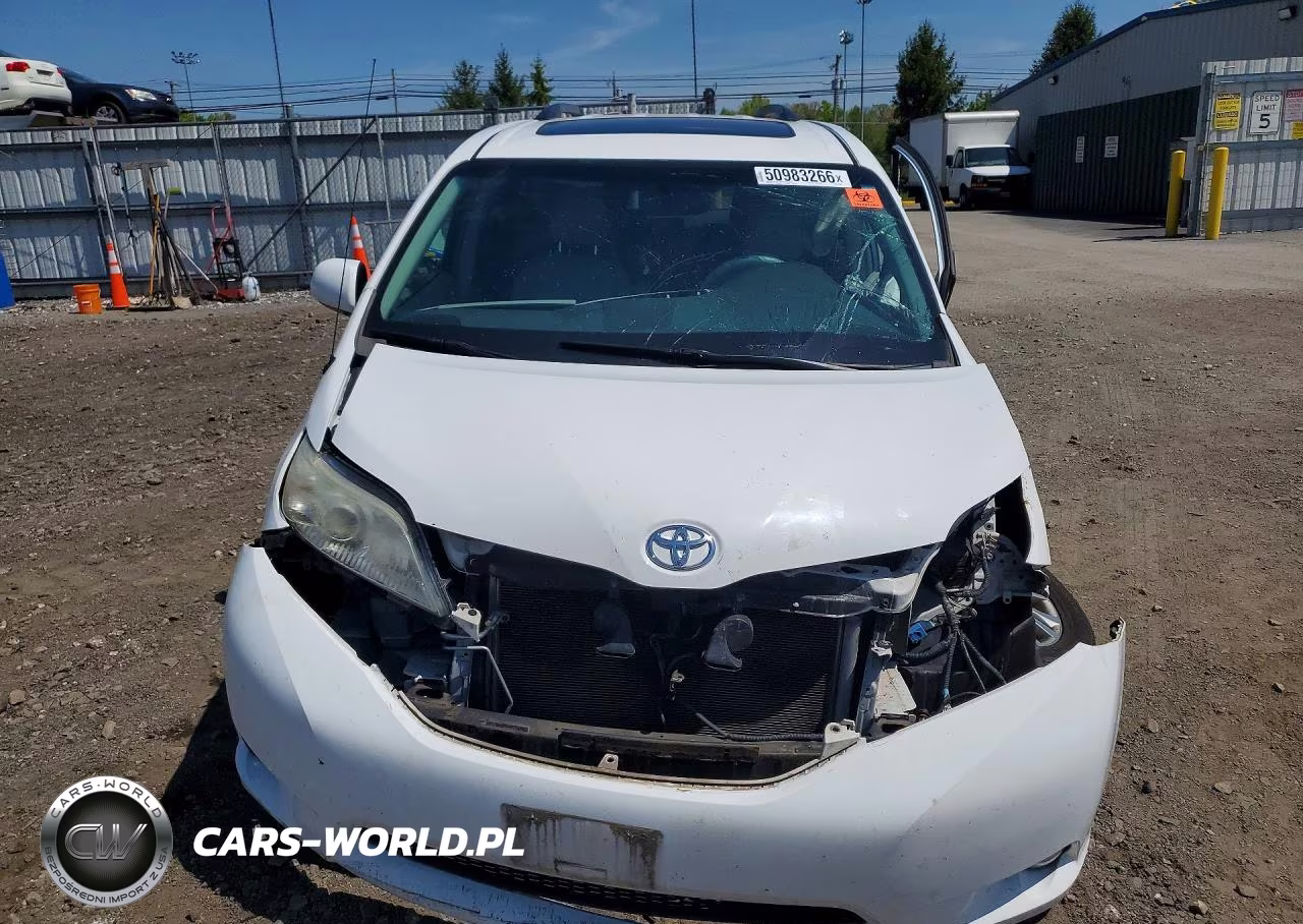 2014 Toyota Sienna Xle 8-Passenger VIN:5TDYK3DC1ES472750 - 5