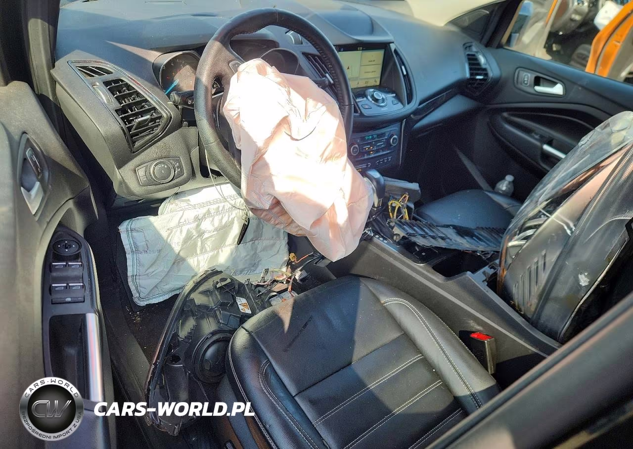 2019 Ford Escape Titanium VIN:1FMCU9J90KUA26219 - 8