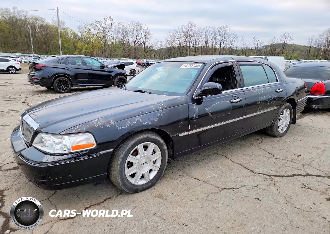 2011 Lincoln Town Car Executive L – zdjęcie 1 z 12