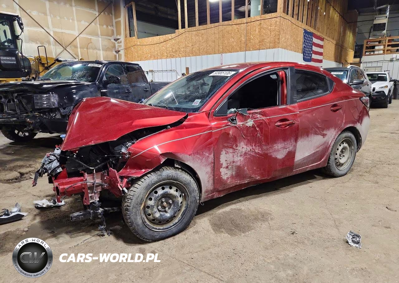 2019 Toyota Yaris L – zdjęcie 1 z 12