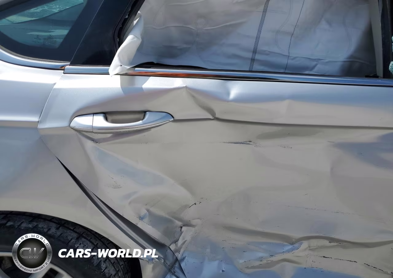 2018 Ford Fusion Se Hybrid VIN:3FA6P0LU0JR100935 - 10