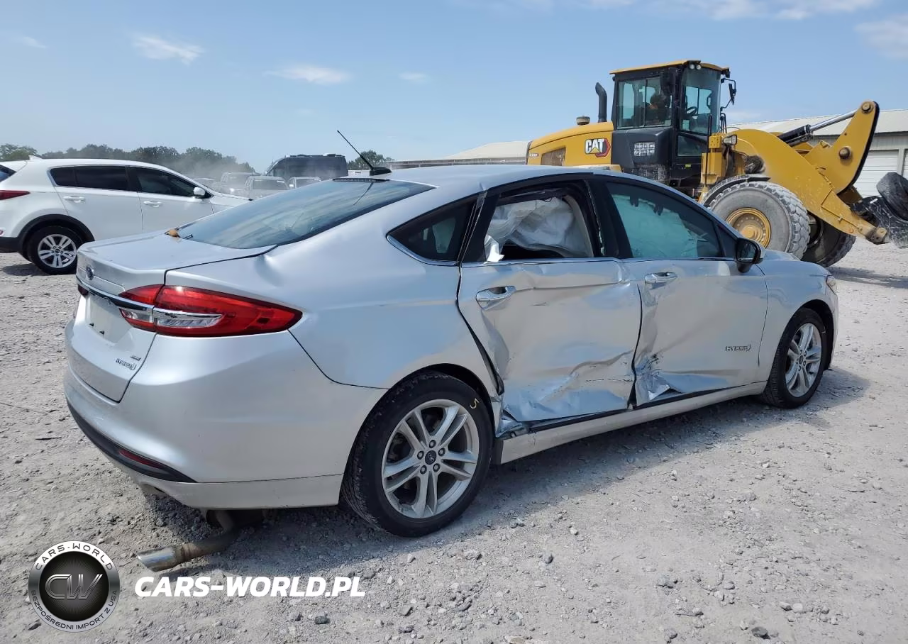 2018 Ford Fusion Se Hybrid VIN:3FA6P0LU0JR100935 - 3