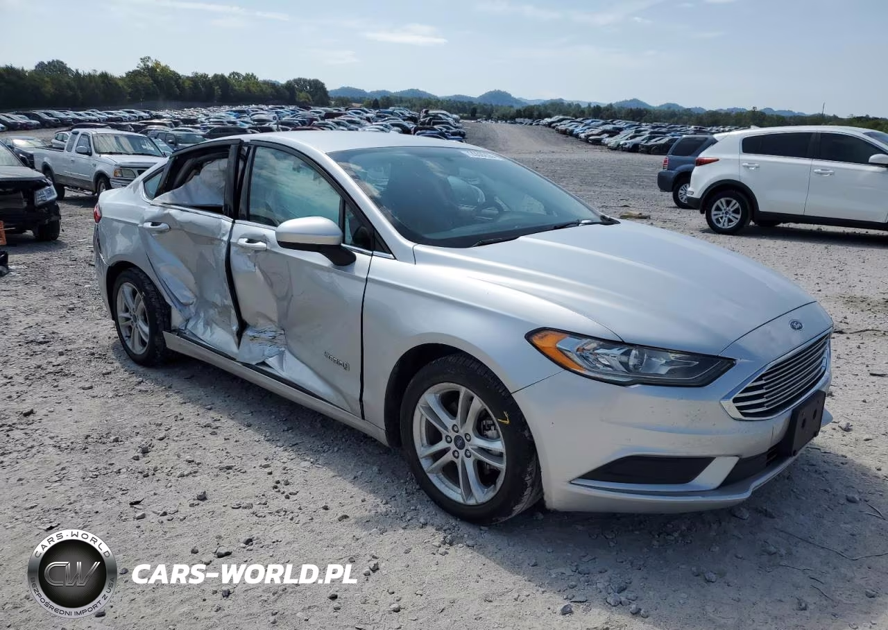 2018 Ford Fusion Se Hybrid VIN:3FA6P0LU0JR100935 - 4