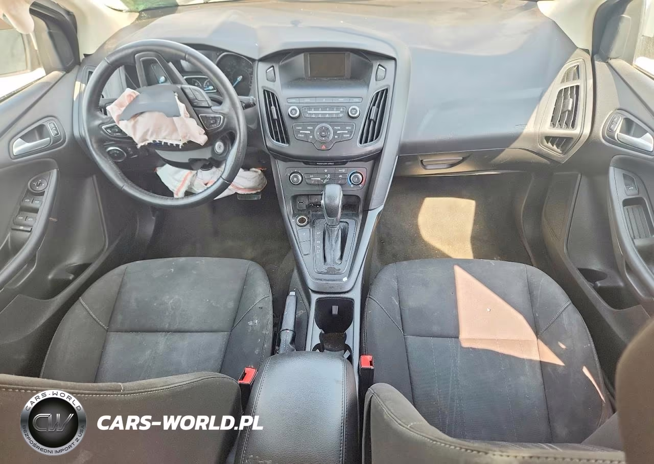 2018 Ford Focus Se VIN:1FADP3K2XJL292324 - 8