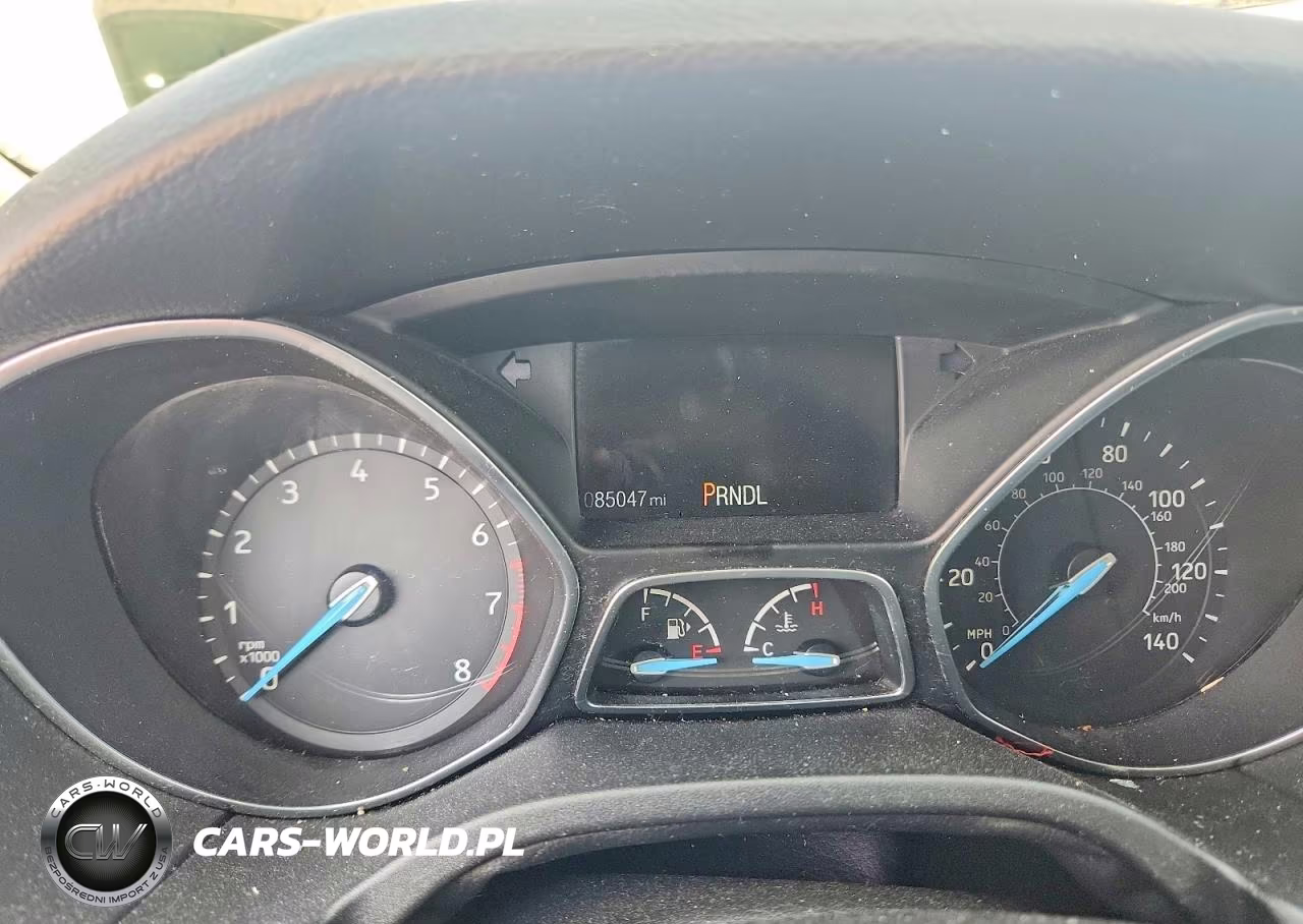 2018 Ford Focus Se VIN:1FADP3K2XJL292324 - 9