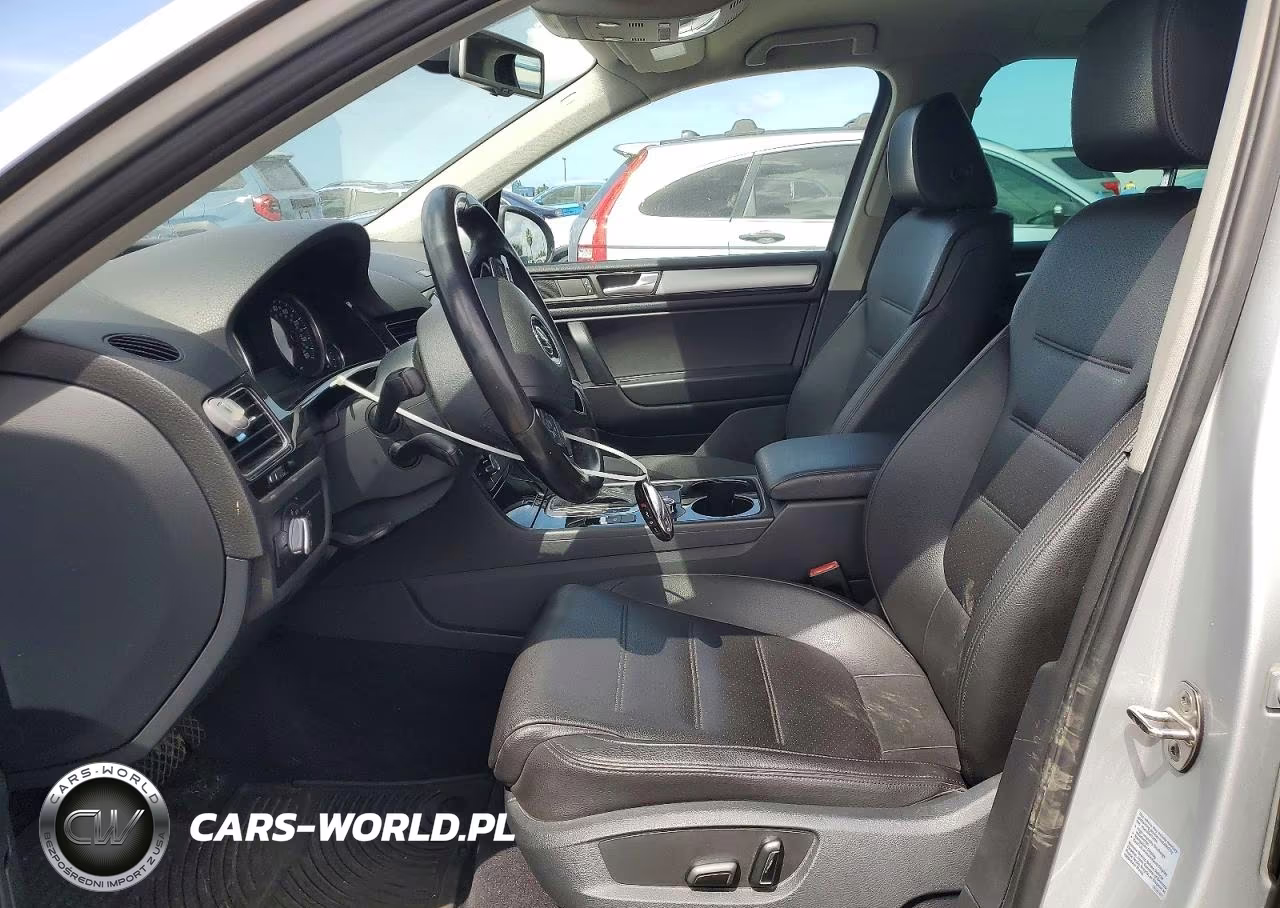 2013 Volkswagen Touareg V6 VIN:WVGEF9BP8DD001636 - 7