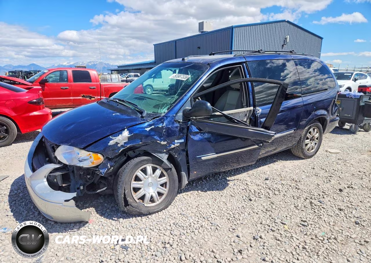 2005 Chrysler Town & Country Touring