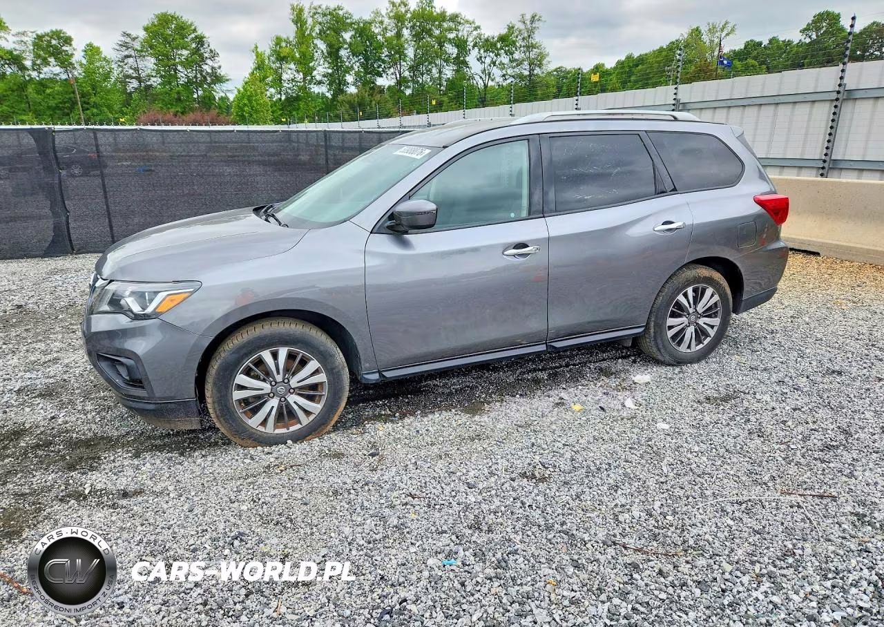 2019 Nissan Pathfinder Sv