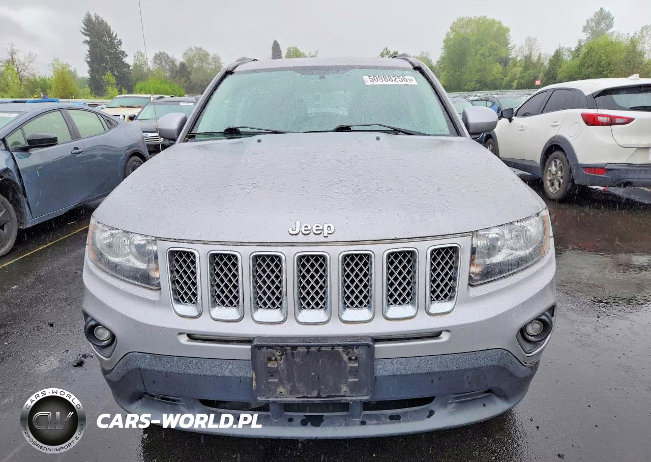 2016 Jeep Compass Latitude VIN:1C4NJDEB6GD690988 - 5