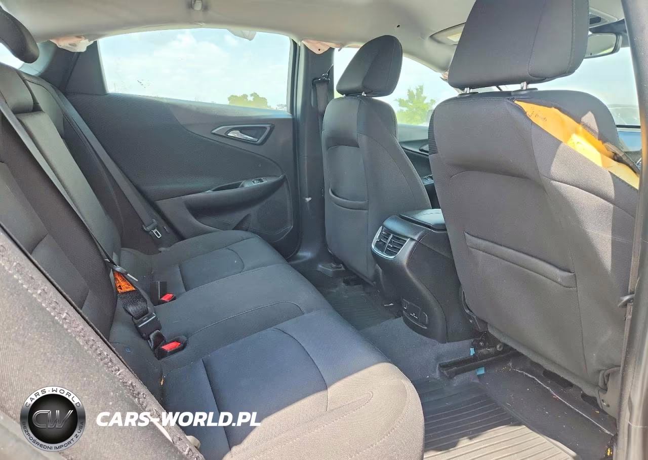 2018 Chevrolet Malibu Lt VIN:1G1ZD5ST9JF270559 - 10