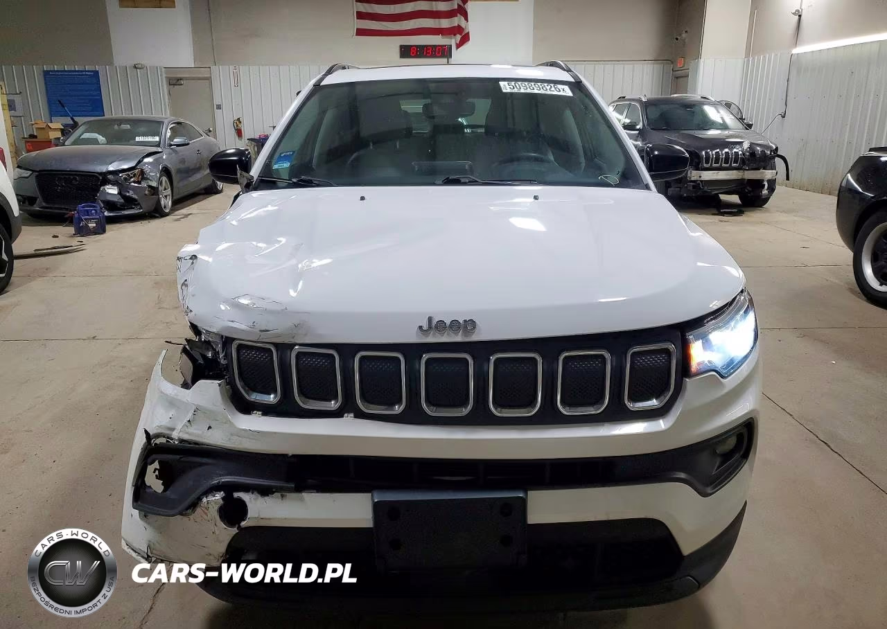 2022 Jeep Compass Latitude VIN:3C4NJDBB1NT165526 - 5