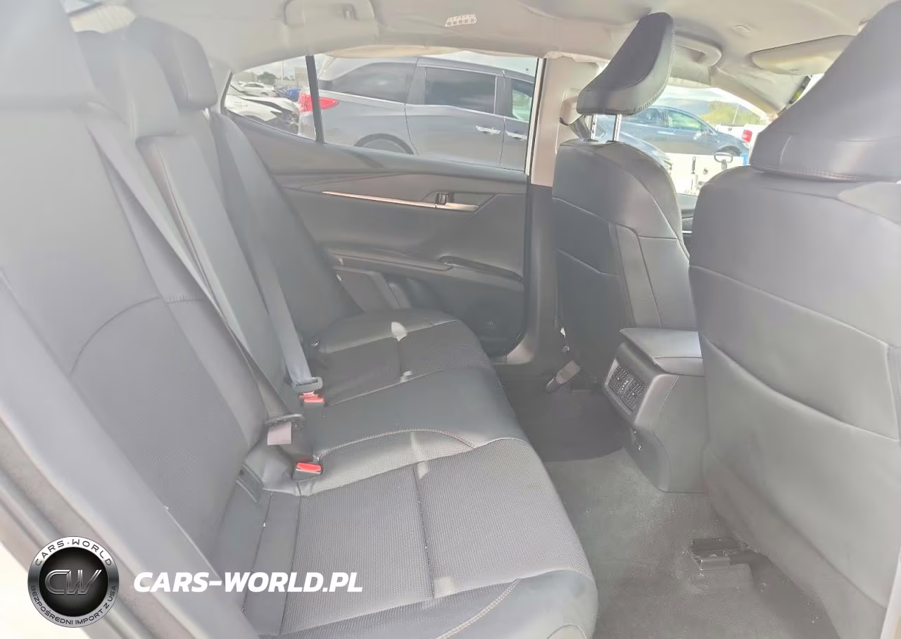 2025 Toyota Camry Xle VIN:4T1DAACK9SU054924 - 10