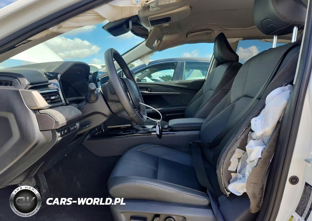 2025 Toyota Camry Xle VIN:4T1DAACK9SU054924 - 7