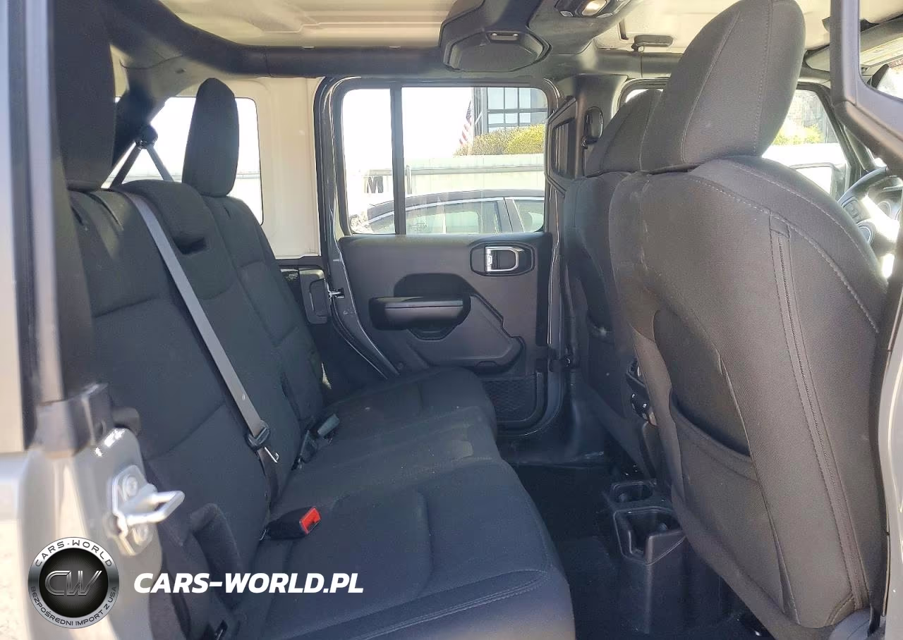 2018 Jeep Wrangler Unlimited Sport VIN:1C4HJXDN4JW231559 - 11