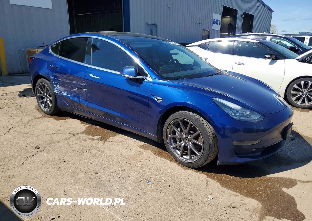 2020 Tesla Model 3 VIN:5YJ3E1EB1LF744369 - 4