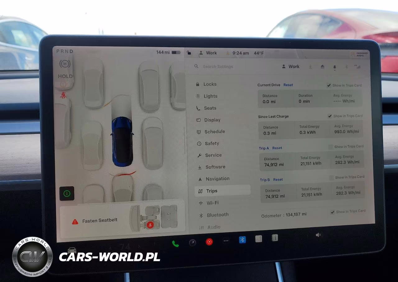 2020 Tesla Model 3 VIN:5YJ3E1EB1LF744369 - 9