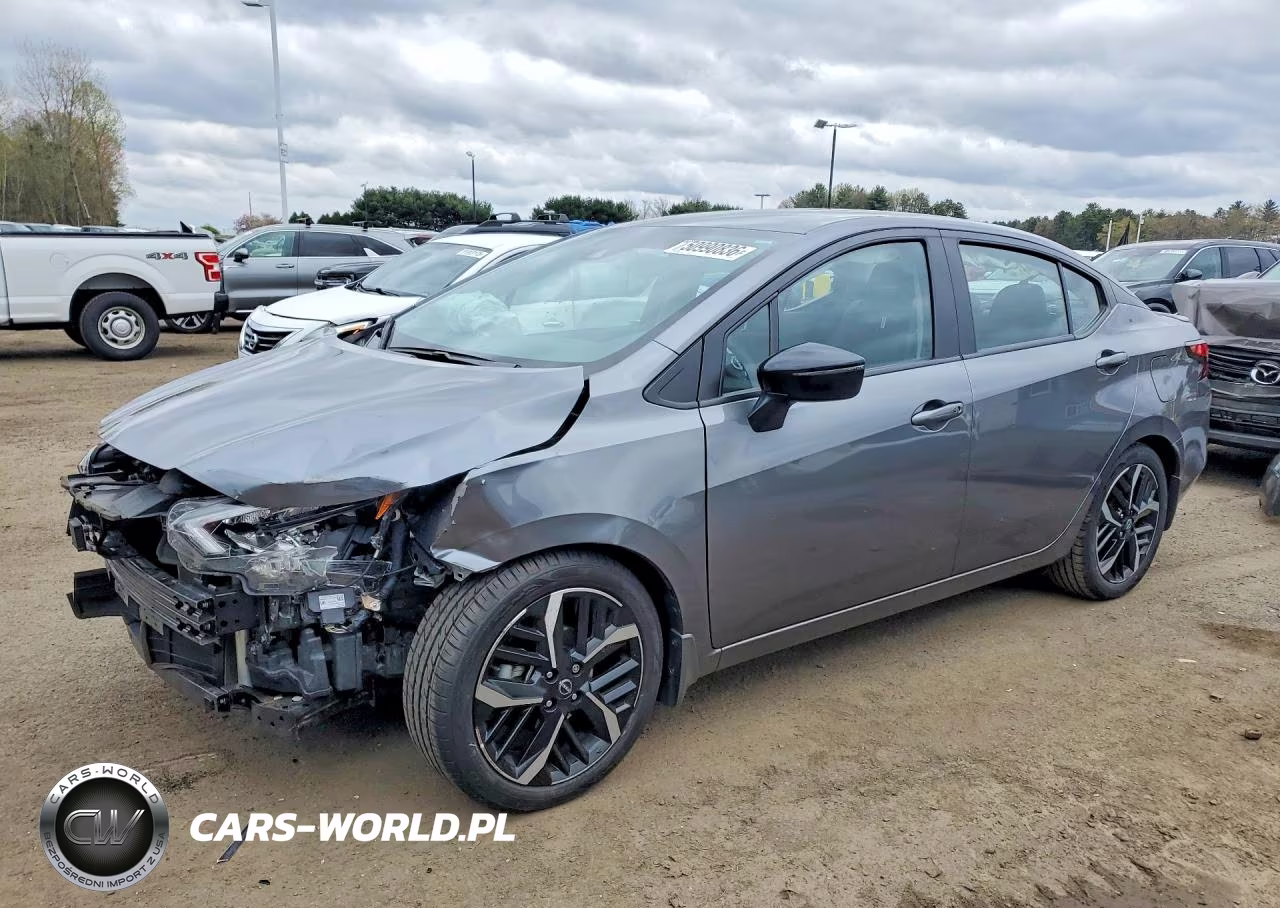 2023 Nissan Versa Sr