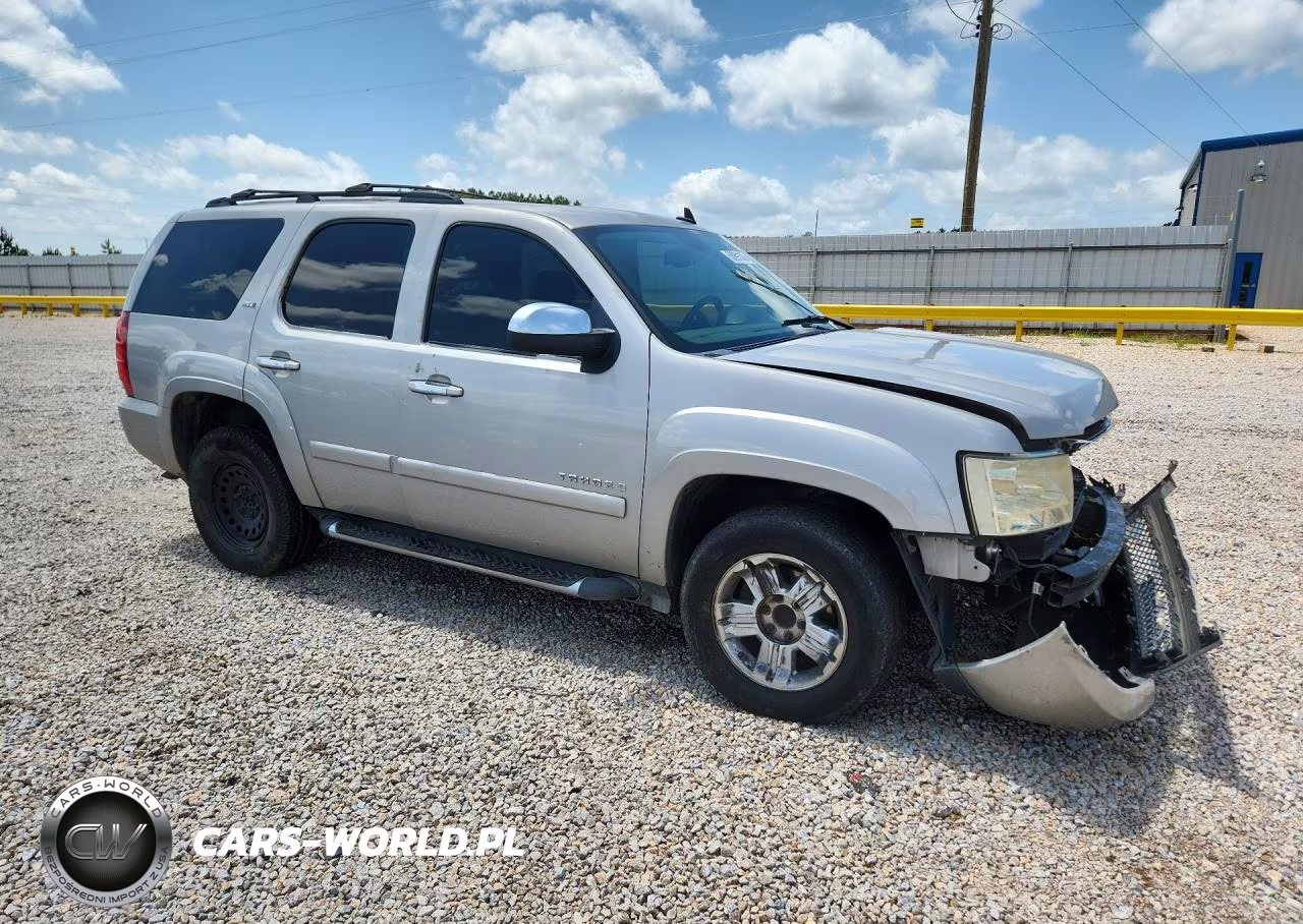 2008 Chevrolet Tahoe C1500 VIN:1GNFC13J08R114865 - 4
